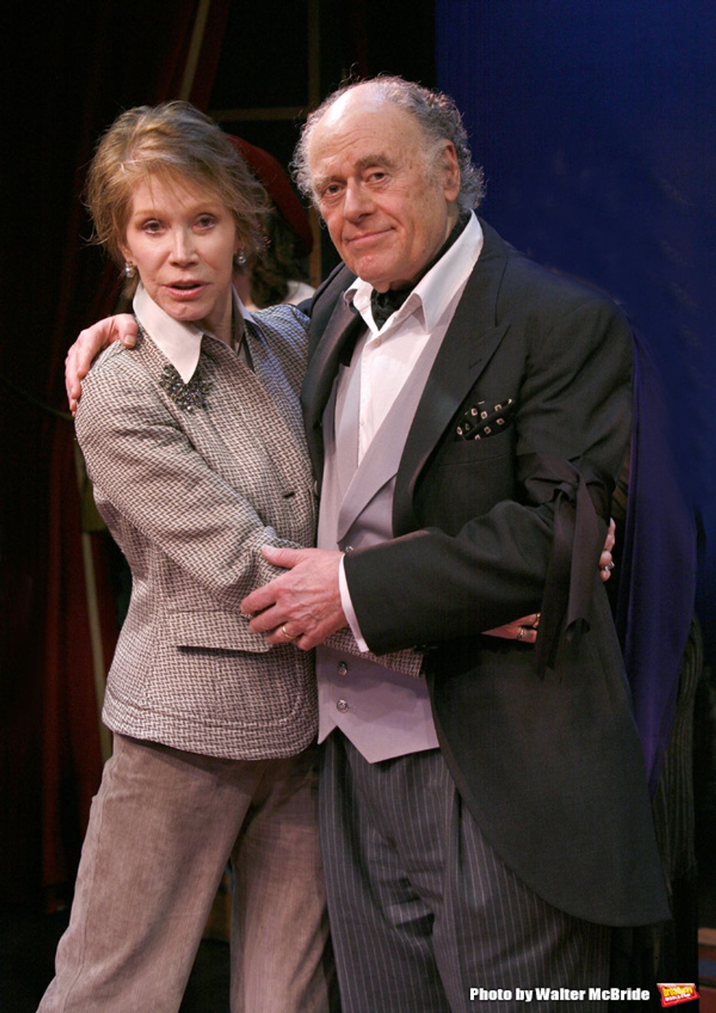 Photo Flash: Remembering Mary Tyler Moore  Image