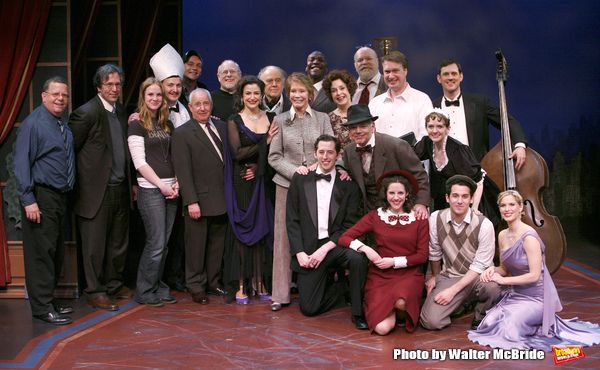 ***EXCLUSIVE COVERAGE*** Mary Tyler Moore visits the cast of 