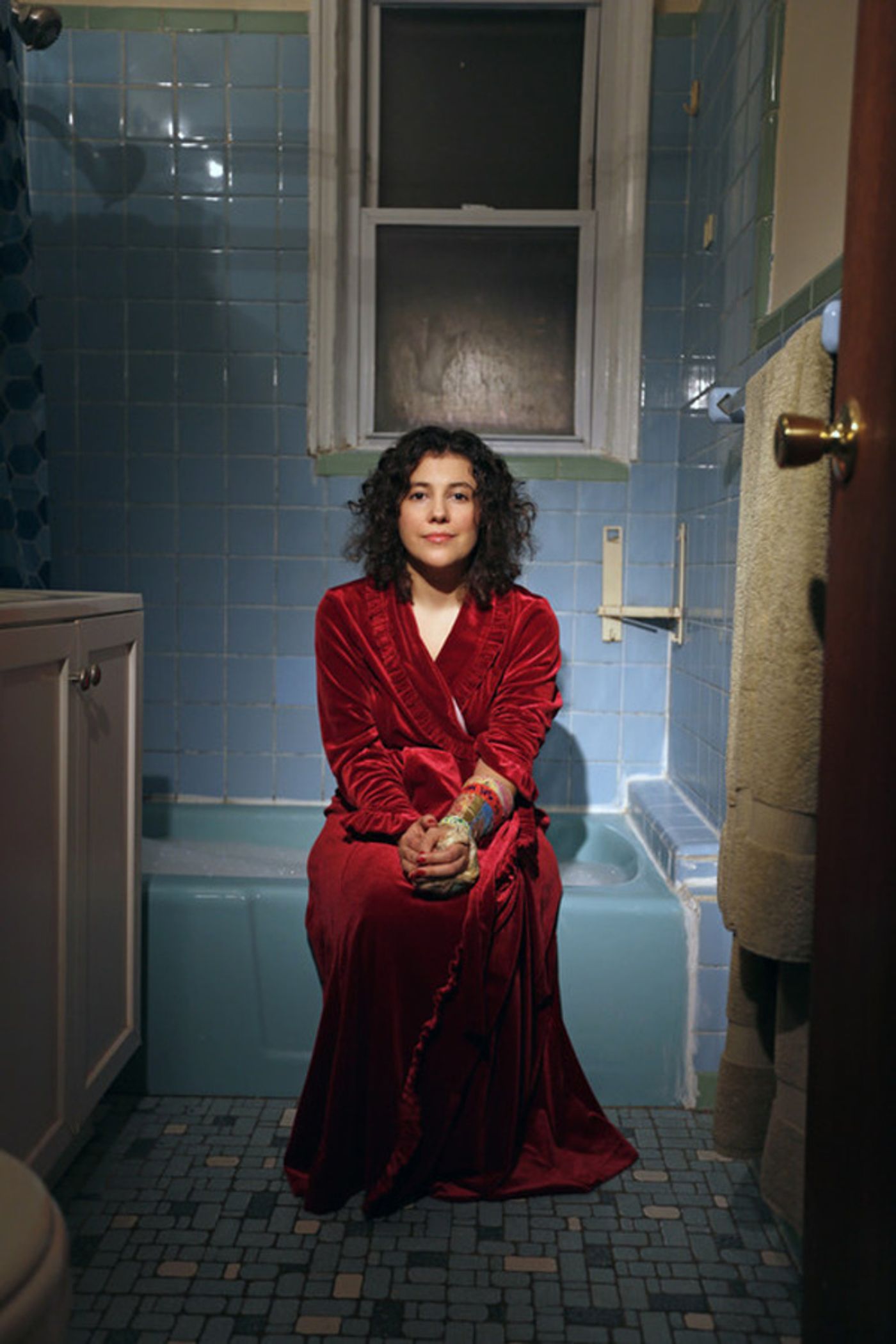 Photo Flash: Inside Siobhan O'Loughlin's Site-Specific BROKEN BONE BATHTUB Photo Flash: Inside Siobhan O'Loughlin's Site-Specific BROKEN BONE BATHTUB Image