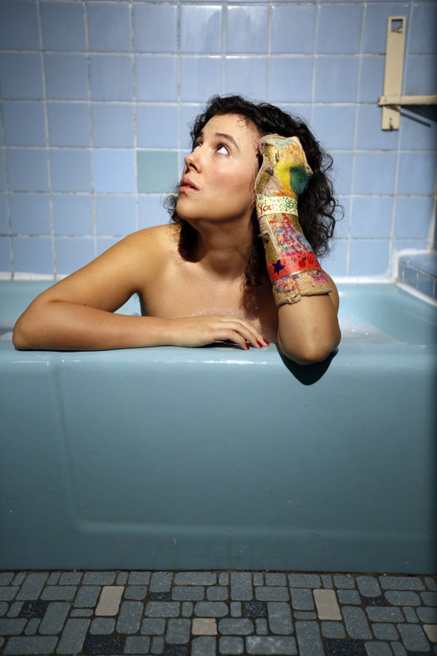 Photo Flash: Inside Siobhan O'Loughlin's Site-Specific BROKEN BONE BATHTUB Photo Flash: Inside Siobhan O'Loughlin's Site-Specific BROKEN BONE BATHTUB Image