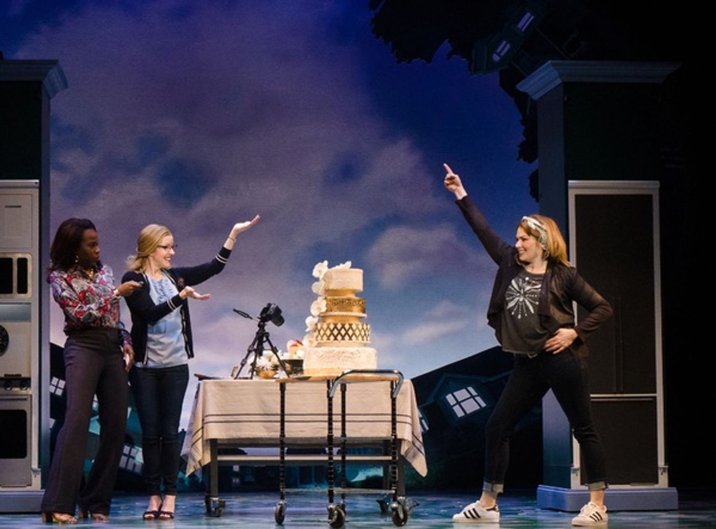 Photo Flash: Heidi Blickenstaff and Emma Hunton in FREAKY FRIDAY the Musical at La Jolla Playhouse  Image