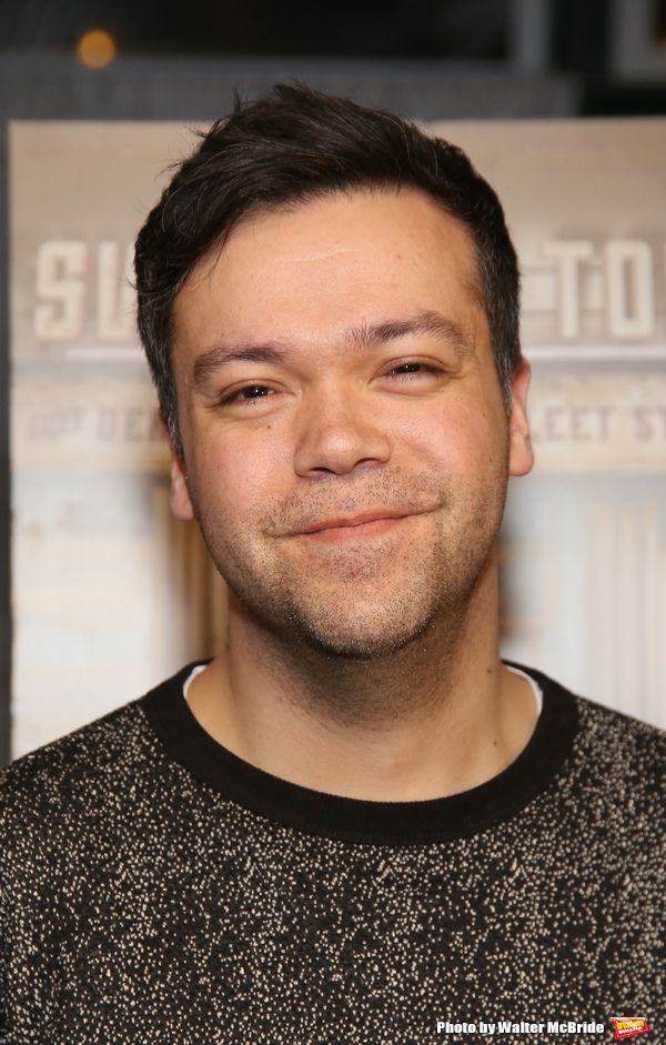 Simon Kenny  Photo