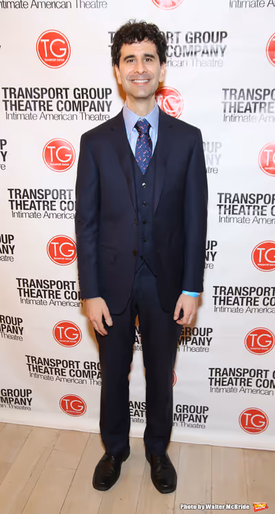 John Cariani Photo