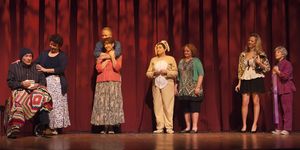 Mike Zizka as John, Dawn Maselli as Annie, Bill Emerson as Rod, Michelle Kettlety as  Photo