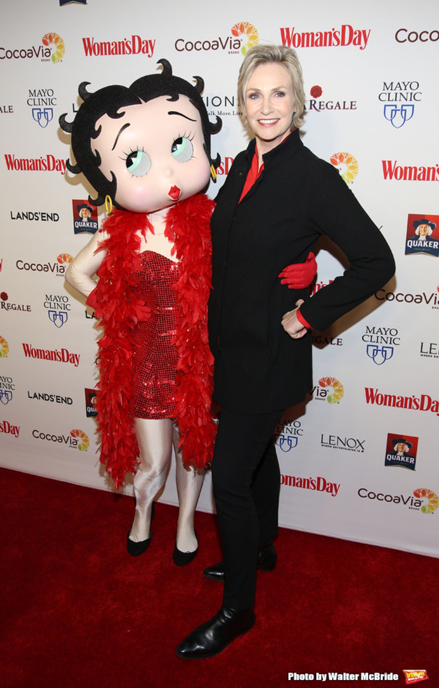 Photo Coverage:  Inside the 14th Annual Woman's Day Red Dress Awards  Image