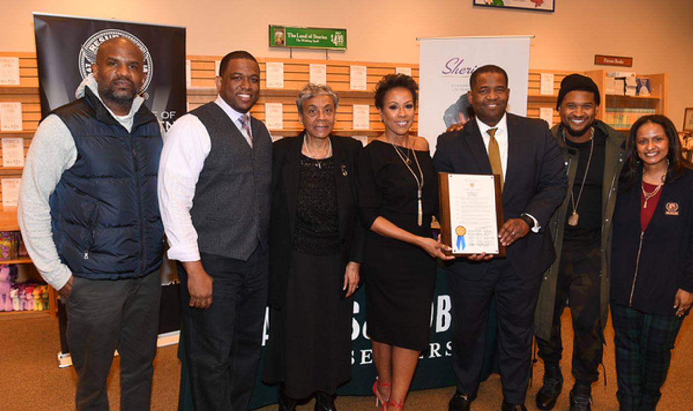 Photo Flash: Author Sheri Riley Celebrates The Release of Her New Book  Image