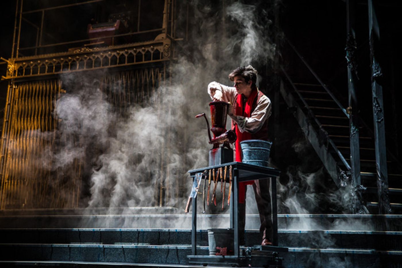 Photo Flash: Paramount Theatre's Bold New Production of SWEENEY TODD  Image