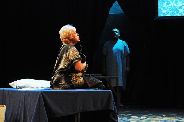 Pamela Fields and Jason Scott Photo