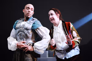 Gabriel Portuondo as Clotaldo and Erika Iverson as Horn in Life is A Dream (1635) part of CALDERON'S TWO DREAMS. Photo by Theo Cote. @ BroadwayWorld Gabriel Portuondo as Clotaldo and Erika Iverson as Horn in Life is A Dream (1635) par Photo