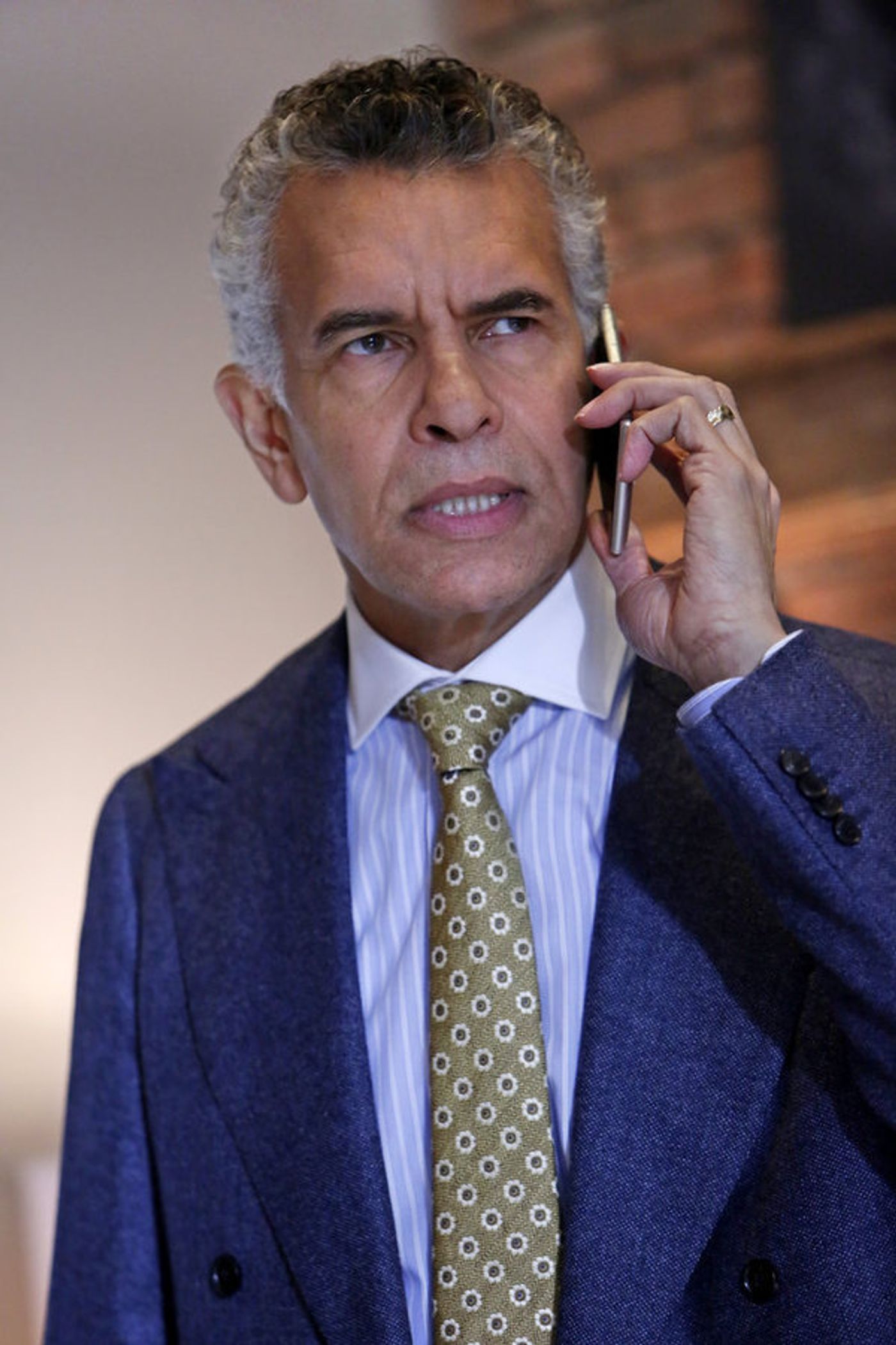 Photo Flash: First Look - Tony Winner Brian Stokes Mitchell Guest Stars on NBC's THE BLACKLIST  Image