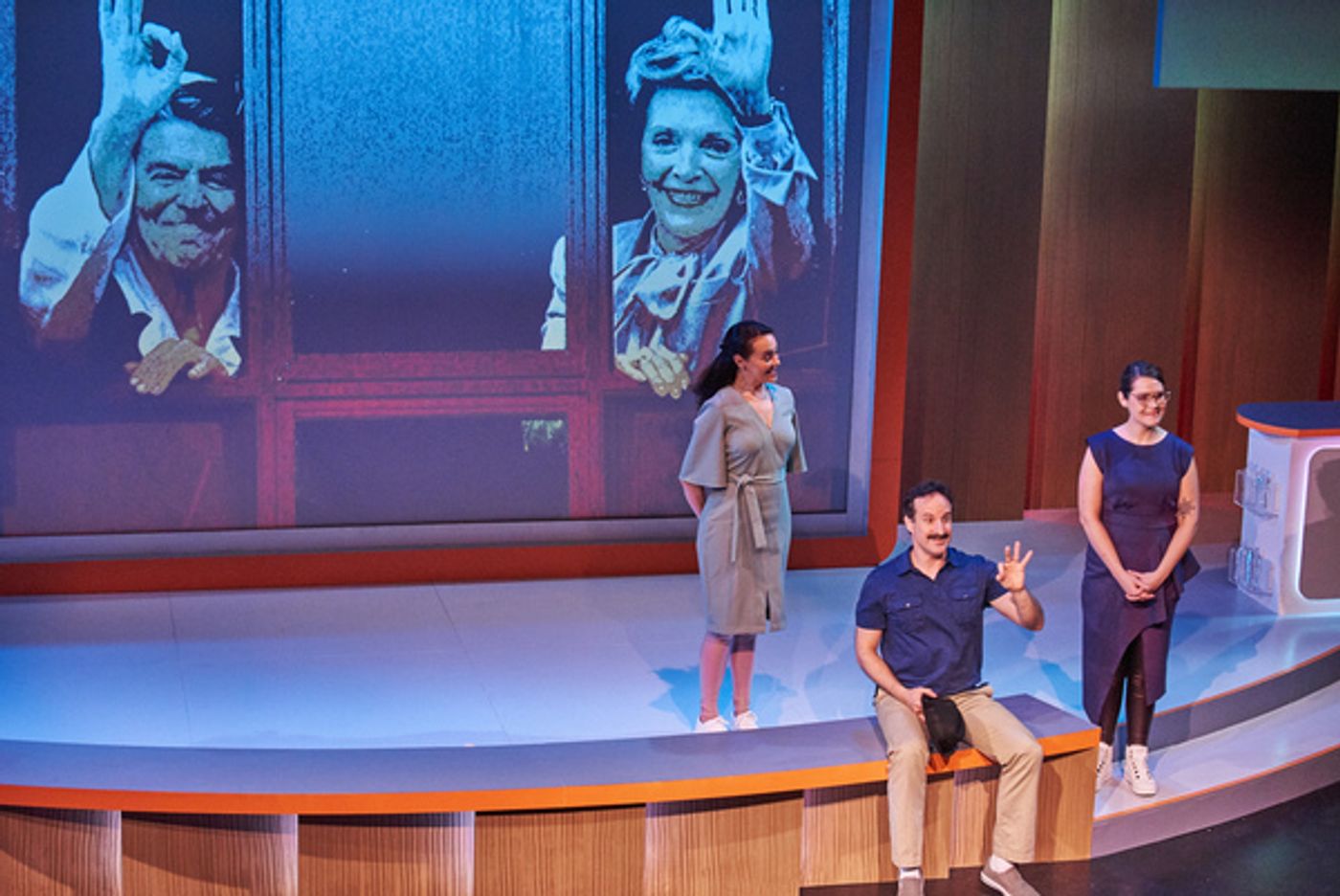 Photo Flash: Theatrical Outfit presents LOST IN THE COSMOS  Image