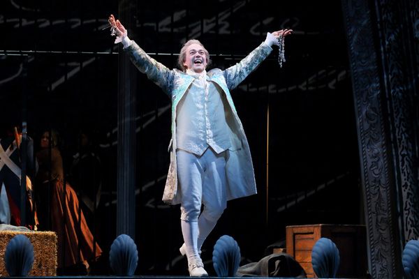 Photo Flash: LA Opera's THE GHOSTS OF VERSAILLES — photo 24 of 27