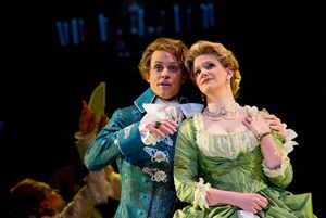 Photo: Ben Gibbs @ BroadwayWorld Photo: Ben Gibbs Photo