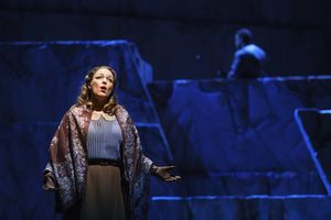 © Todd Rosenberg Photograpy 2017 @ BroadwayWorld © Todd Rosenberg Photograpy 2017 Photo