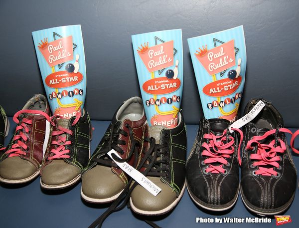 Photos: Broadway Supports SAY at Paul Rudd's All-Star Bowling Benefit — photo 3 of 52