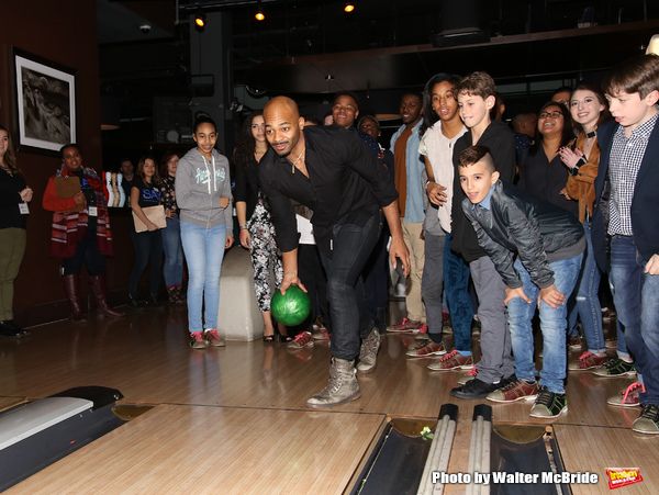 Photos: Broadway Supports SAY at Paul Rudd's All-Star Bowling Benefit — photo 51 of 52