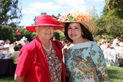 Annette Beverly, Nancy Talese Photo