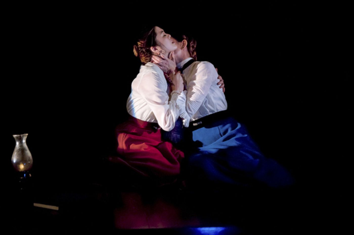 Photo Flash: First Look at Ruibo Qian, Enid Graham and More in LCT3's BULL IN A CHINA SHOP Photo Flash: First Look at Ruibo Qian, Enid Graham and More in LCT3's BULL IN A CHINA SHOP Image