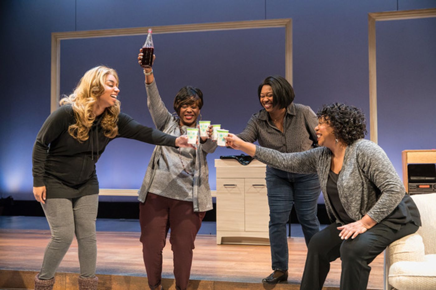 Photo Flash: First Look at A WONDER IN MY SOUL at Victory Gardens Theater  Image