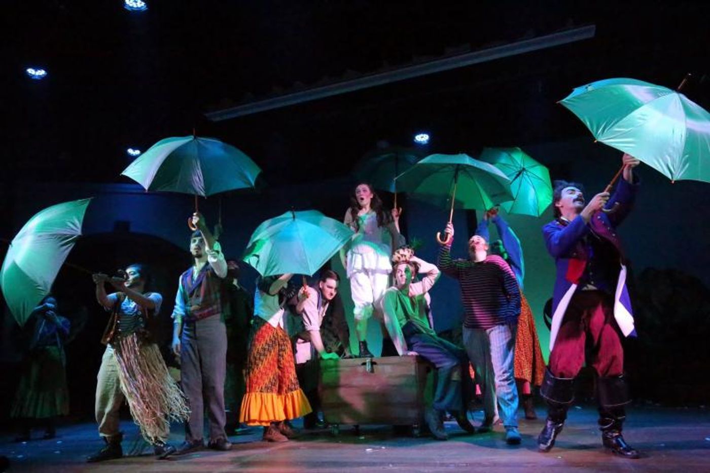 FRIDAY 5 (+1): Hunter Martin and Robyn Smith  Image