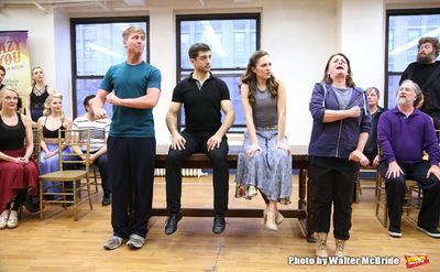 Jack McBrayer, Tony Yazbeck, Laura Osnes, Rachel Dratch and Mark Linn-Baker Photo