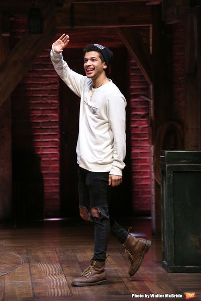 Jordan Fisher Photo