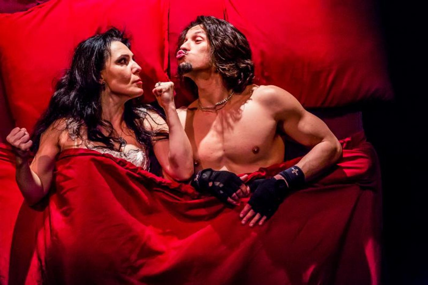 Review: Unspoken TAMING OF THE SHREW Speaks Colorful Volumes at Synetic Theater  Image