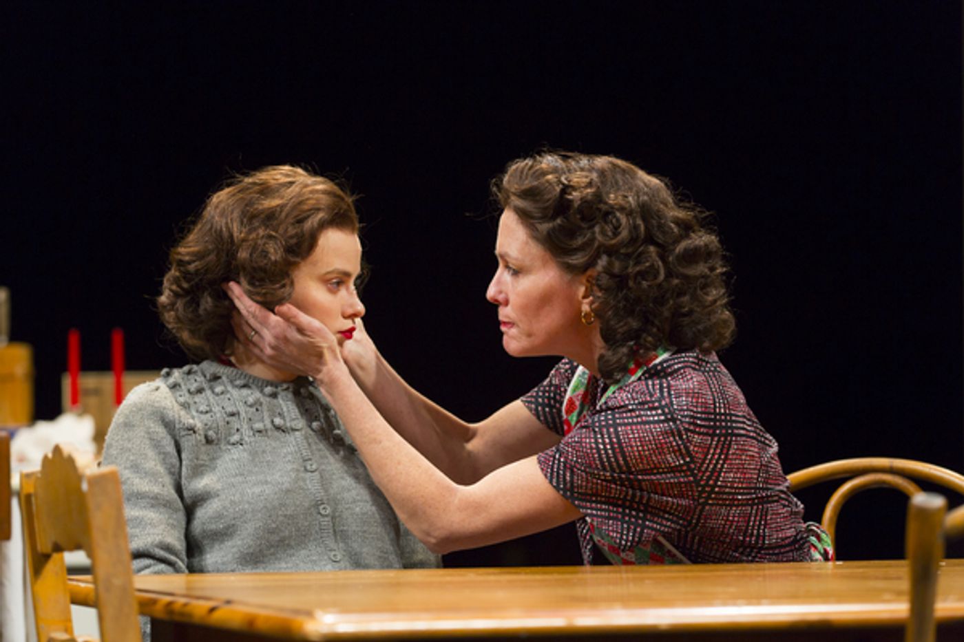 Photo Flash: First Look at NAPOLI, BROOKLYN World Premiere at Long Wharf Theatre  Image