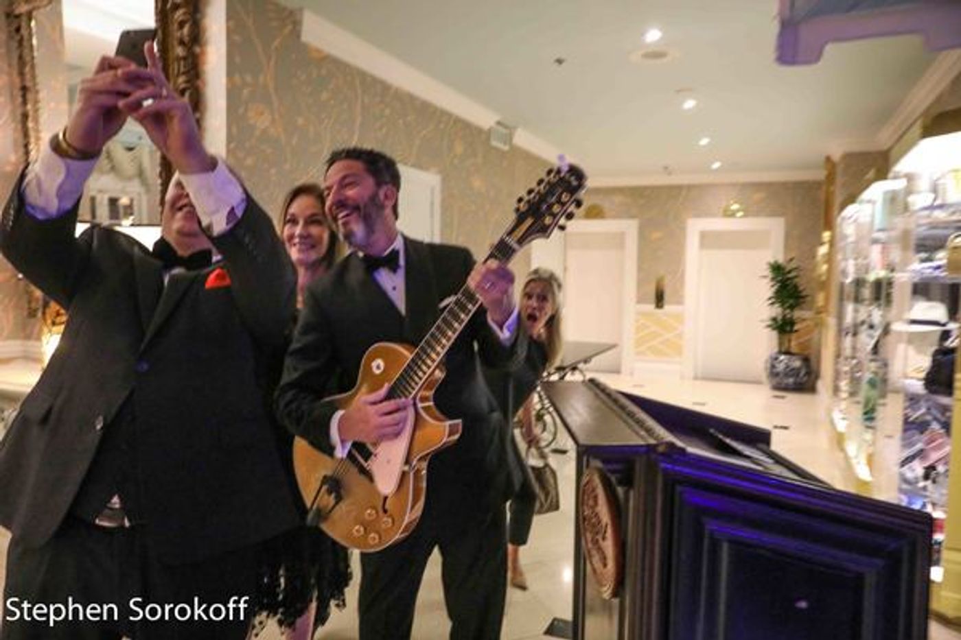 Photo Coverage: John Pizzarelli & Jessica Molaskey Bring Their Music To The Colony Hotel Photo Coverage: John Pizzarelli & Jessica Molaskey Bring Their Music To The Colony Hotel Image