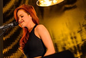 Lauren Zakrin @ BroadwayWorld Lauren Zakrin Photo