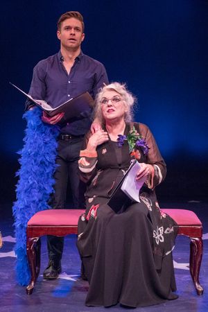 Hunter Ryan Herdlicka, Tyne Daly Photo