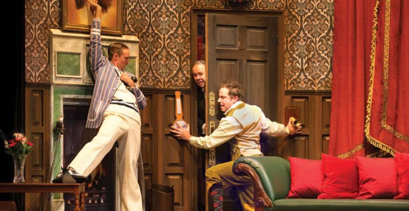 Review: THE PLAY THAT GOES WRONG at Comedy Theatre  Image
