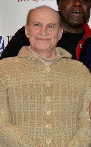 Stephen Mo Hanan @ BroadwayWorld Stephen Mo Hanan Photo