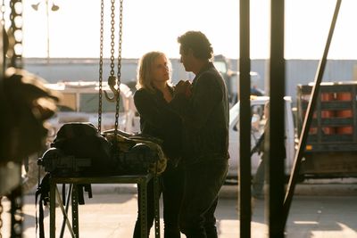 Kim Dickens as Madison Clark, Cliff Curtis as Travis ManawaÂ - Fear the Walking Dea Photo