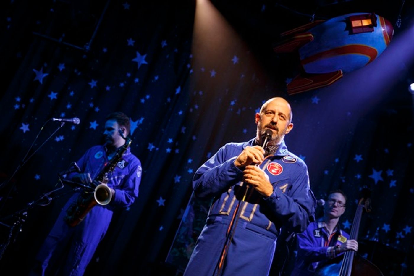 Photo Flash: First Look at Ethan Lipton and More in THE OUTER SPACE at The Public Theater  Image