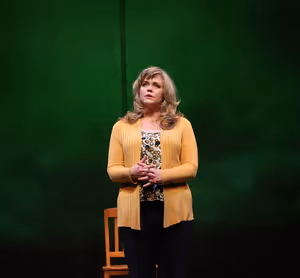 Ana Reeder @ BroadwayWorld Ana Reeder Photo