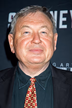 Duncan Smith @ BroadwayWorld Duncan Smith Photo