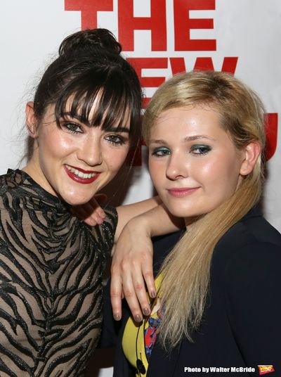 Isabelle Fuhrman and Abigail Breslin  Photo