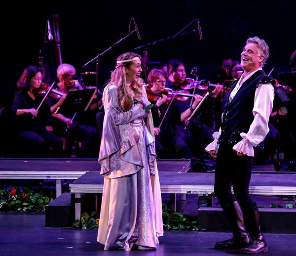 Amy Gillette & Martin Kildare Photo