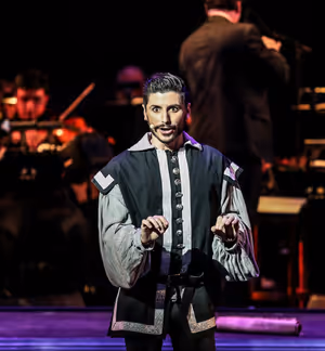 Hanz Enyeart @ BroadwayWorld Hanz Enyeart Photo