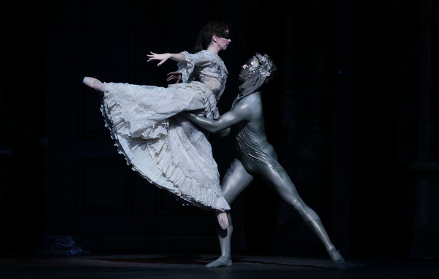 Photo Flash: Houston Ballet Performs the Beloved Retelling of CINDERELLA Photo Flash: Houston Ballet Performs the Beloved Retelling of CINDERELLA Image