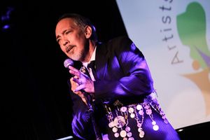 Thom Sesma @ BroadwayWorld Thom Sesma Photo