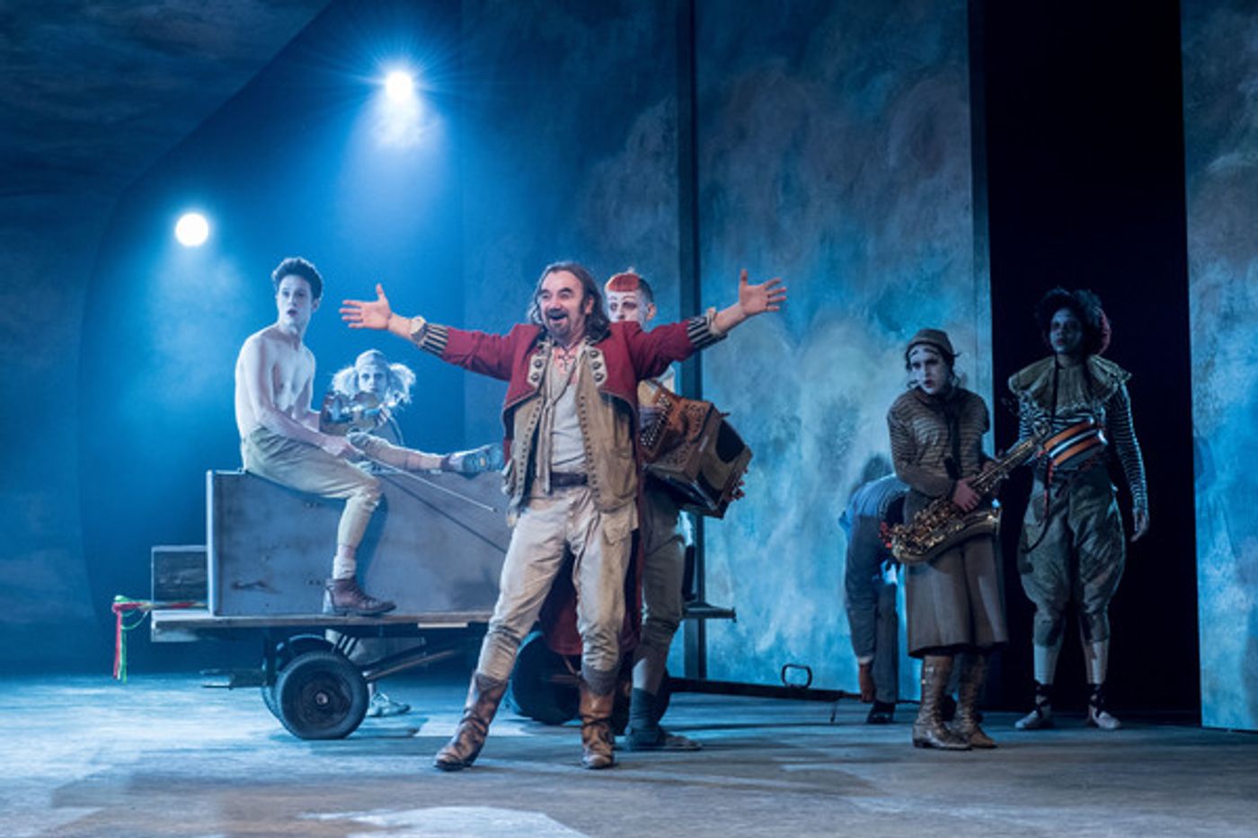 Photo Flash: ROSENCRANTZ AND GUILDENSTERN ARE DEAD Returns Starring Daniel Radcliffe and Joshua McGuire  Image