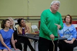 Susan Benninghoff (Miranda), Lorraine Devon Wilke (Helen), Gabriela Nelson (Sherry),  Photo