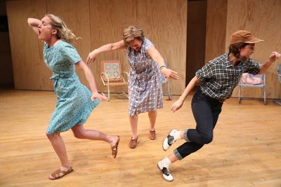 Ginna Le Vine, Michele Pawk, Hannah Elless Photo
