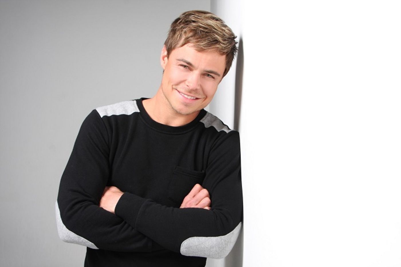 Bobby van Jaarsveld to Sings at Opening of New Meat World  Image