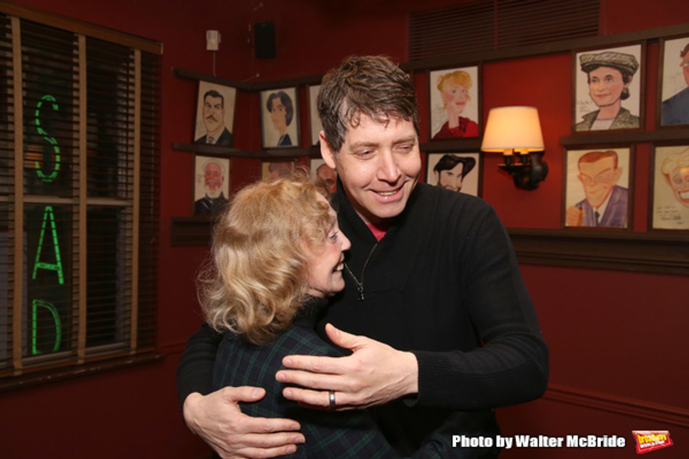 Photo Coverage: James Barbour Celebrates Sardi's Portrait Unveiling  Image