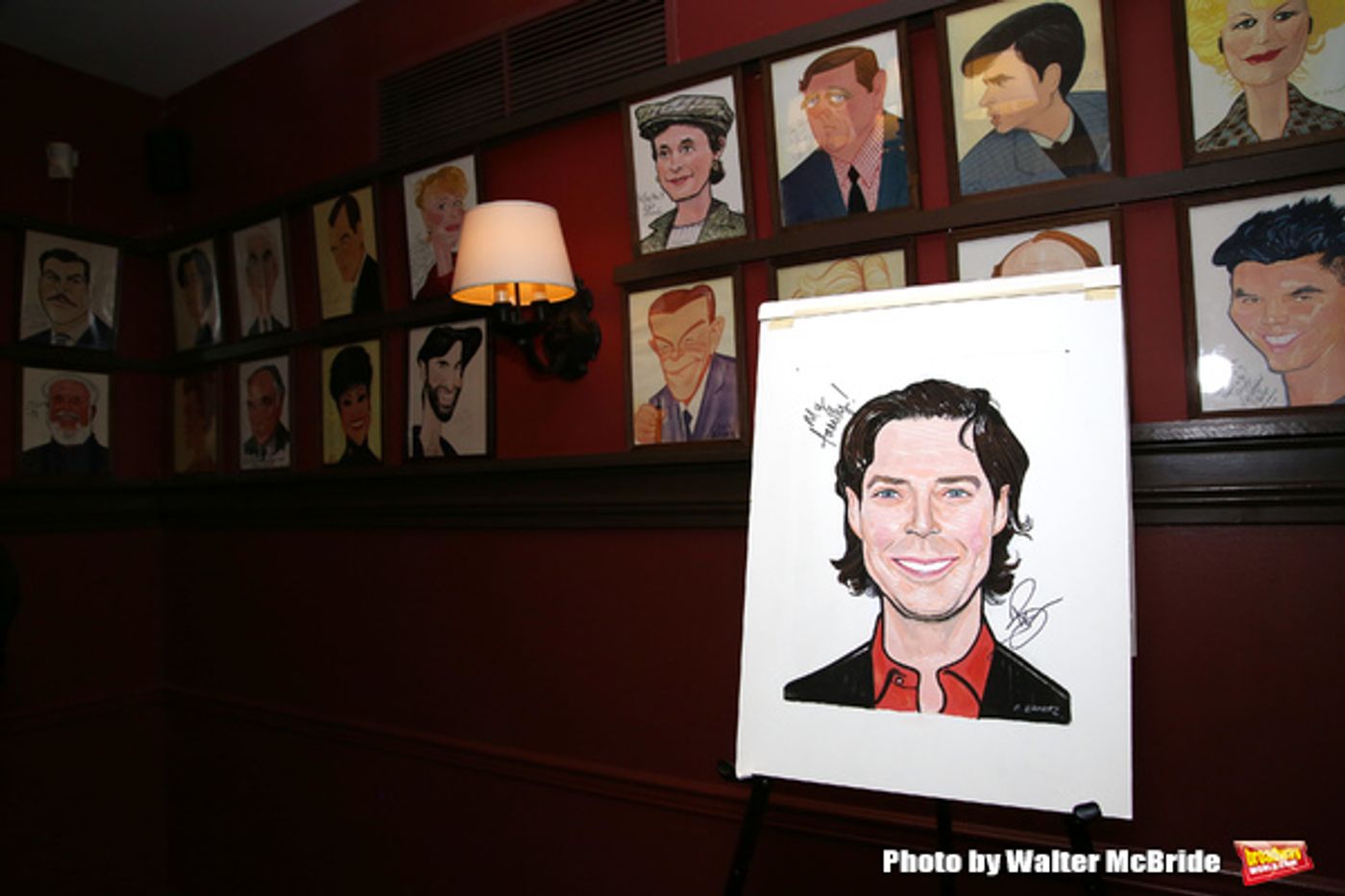 Photo Coverage: James Barbour Celebrates Sardi's Portrait Unveiling  Image