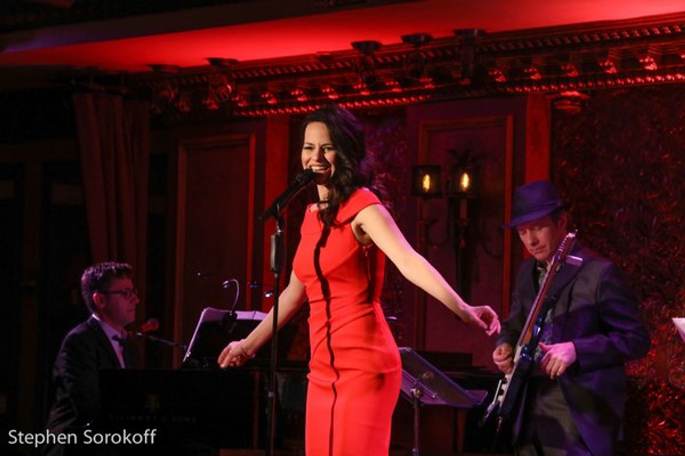 Photo Coverage: Mandy Gonzalez Raises The Roof at Feinstein's/54 Below  Image