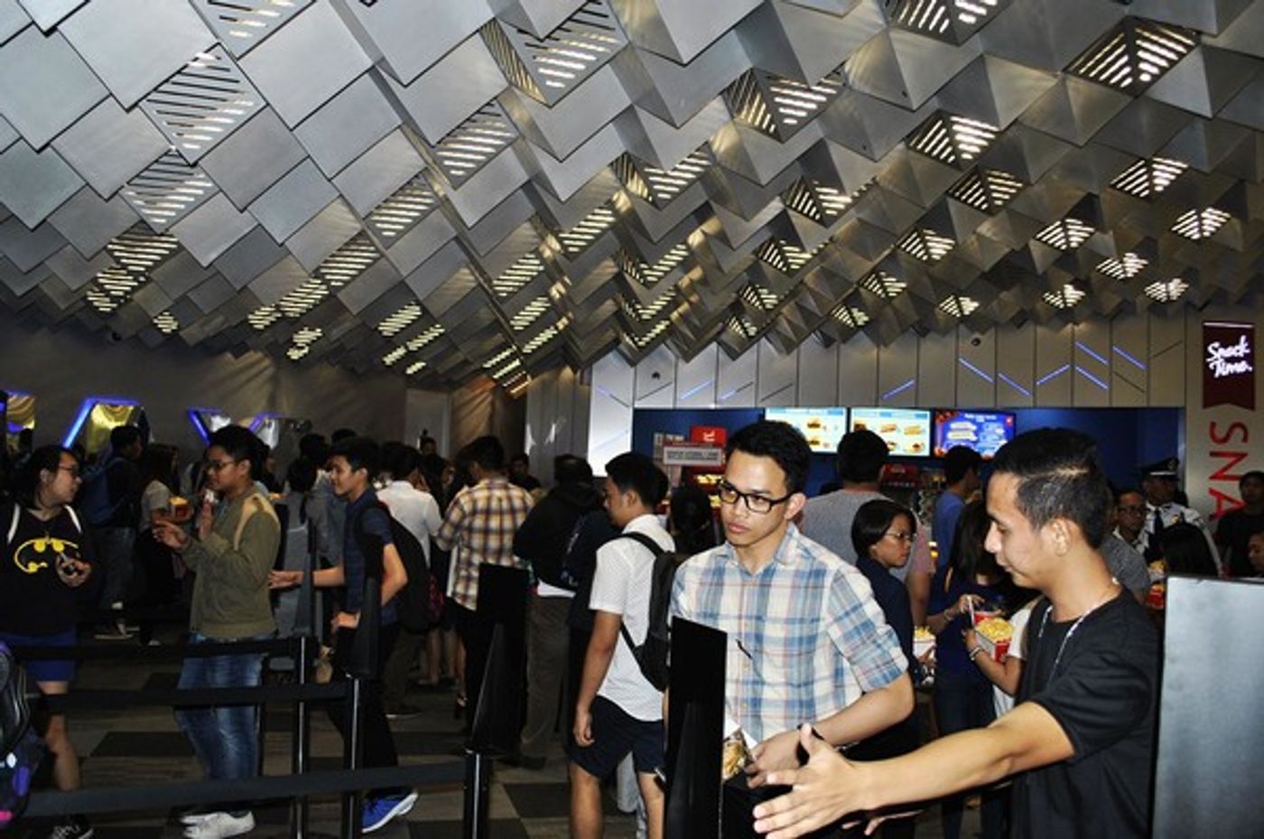 Photo Coverage: Disney's BEAUTY AND THE BEAST Premieres in Manila  Image